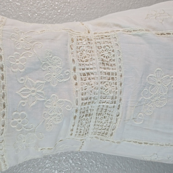 Yoana Baraschi Elegant Cream Lace Maxi Dress - Picture 8 of 11